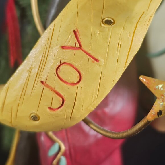 Vintage 2000 Demdaco Angel Christmas Figurine. Friendship/Joy/Peace. Signed - Picture 3 of 12